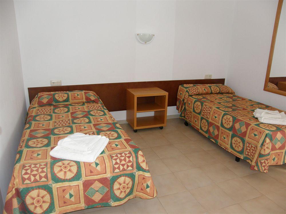 Apartamentos Miami レスタルティット エクステリア 写真